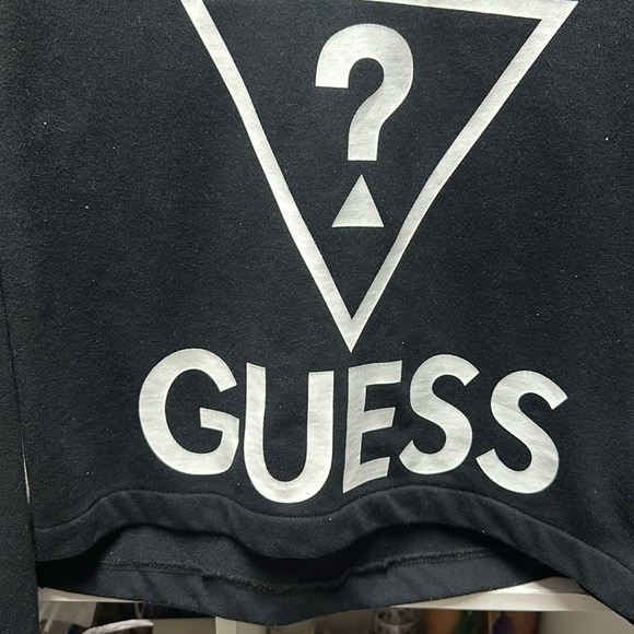 Guess sweatshirt - Picture 3 of 3
